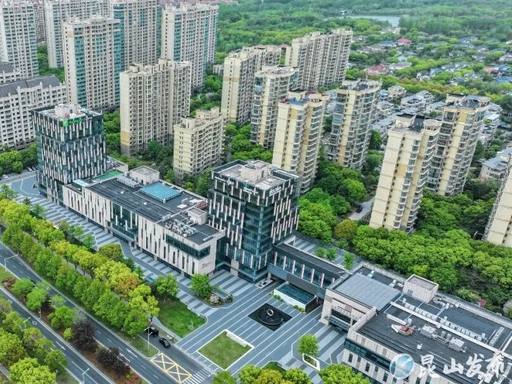 昆山传媒Ai漫剧opc社区封面