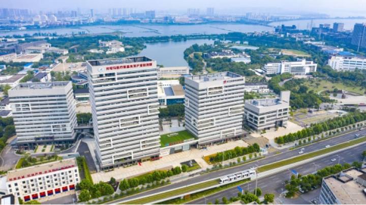 华中科技大学国家大学科技园网谷分园封面